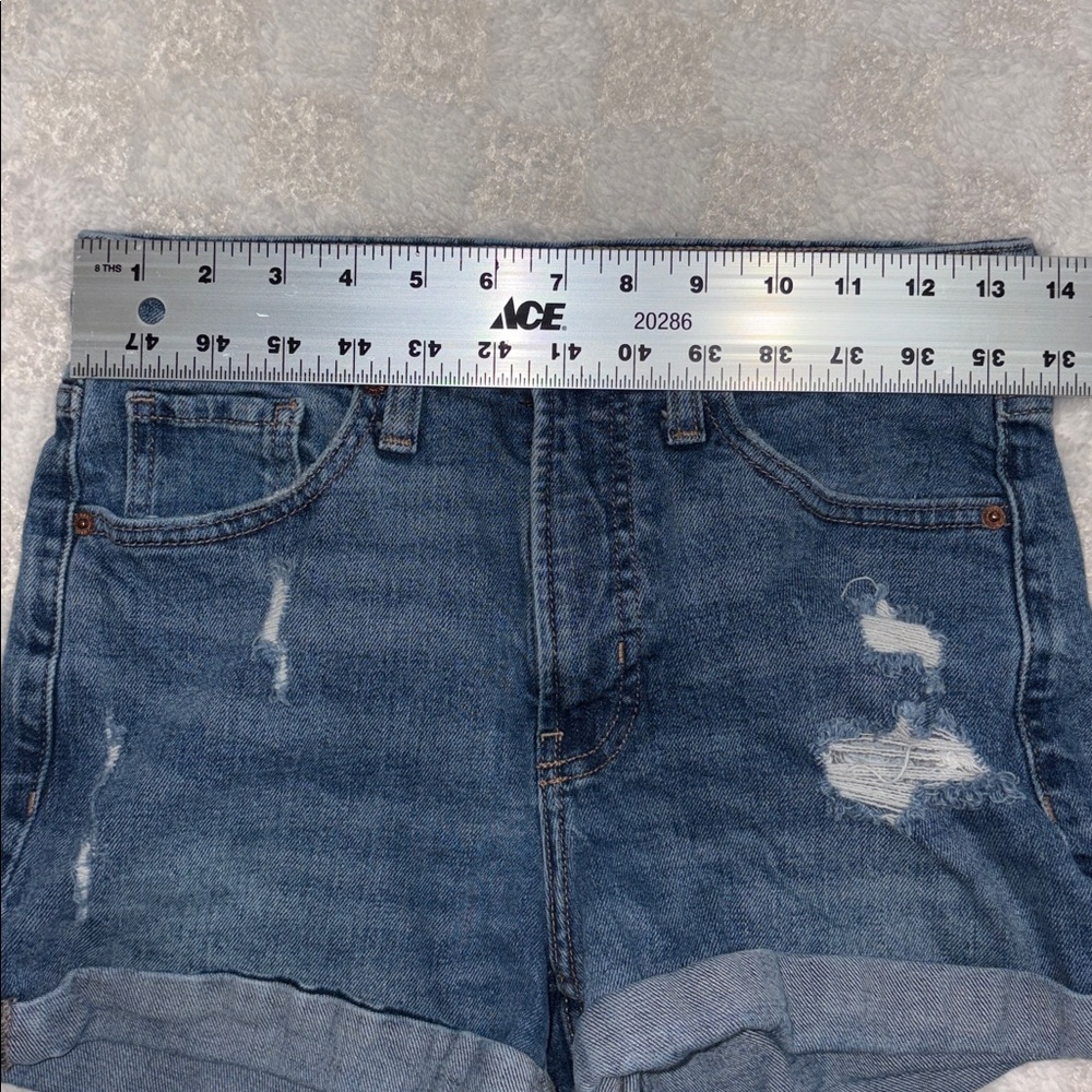 Old Navy OG Short High Rise Rolled Hem Distressed Jean Shorts • Size 4 - Picture 5 of 9